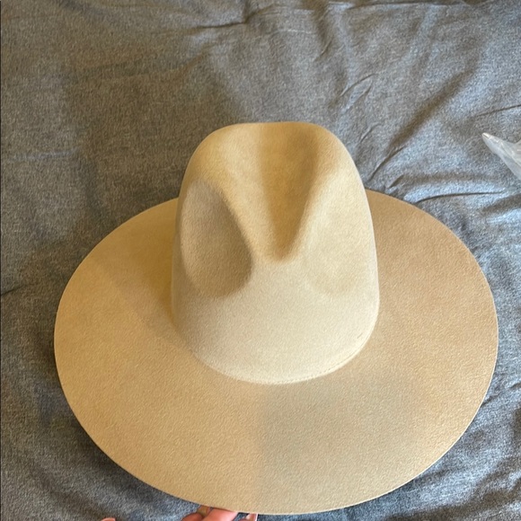 Elegant Tan Women's Fedora - Picture 1 of 3